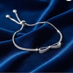 9.25 Sterling Silver Bow Bracelet
